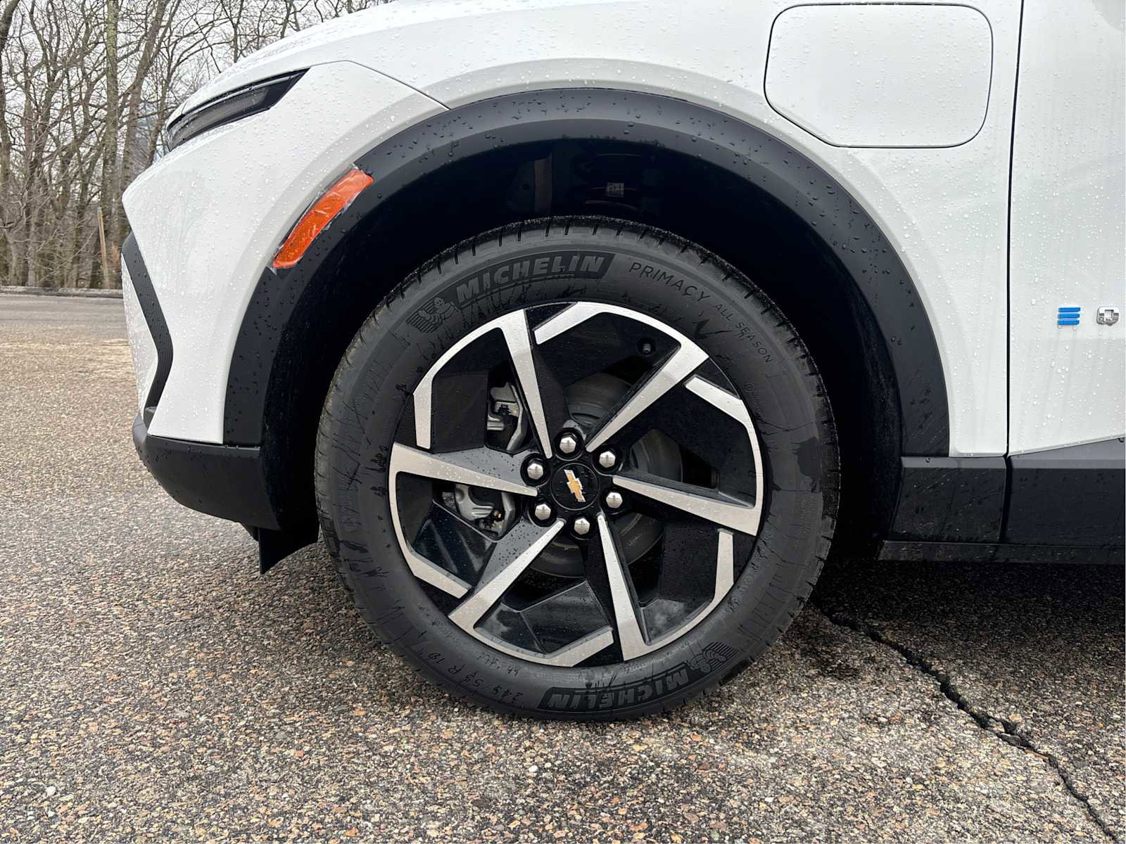 New 2026 Chevrolet Equinox EV LT image 24