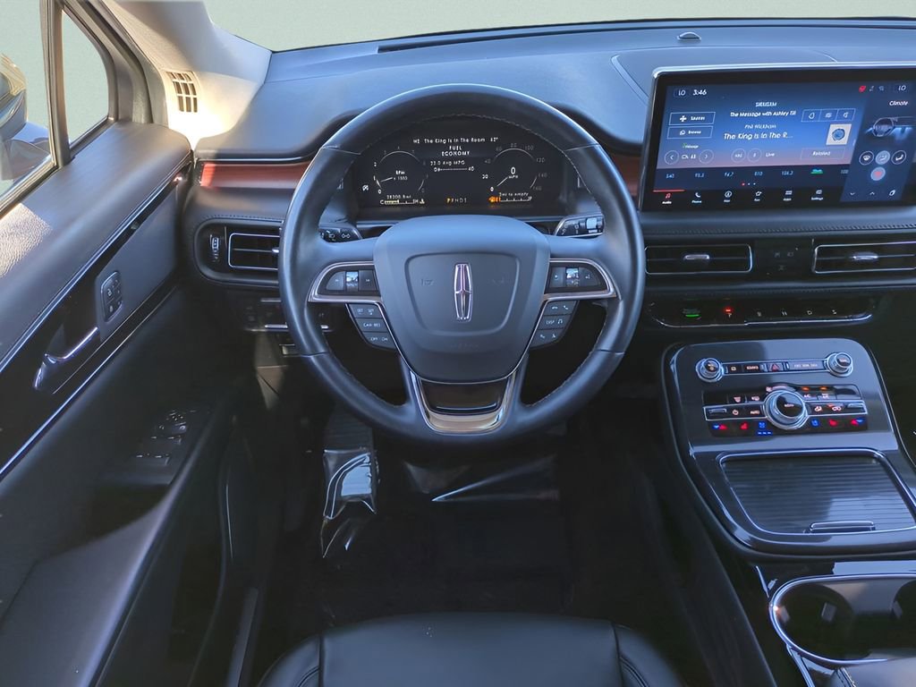 Used 2022 Lincoln Nautilus Reserve image 16