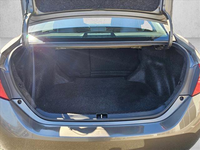 Used 2017 Toyota Corolla LE image 12
