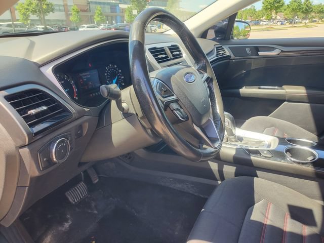 Used 2013 Ford Fusion SE FWD image 13