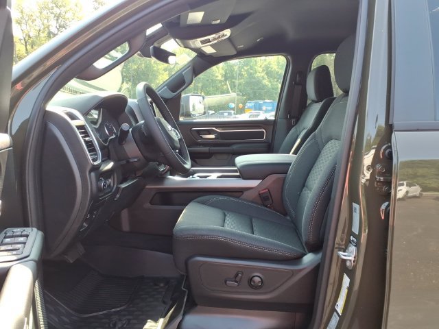 New 2026 RAM 1500 Big Horn AWD/4WD image 13