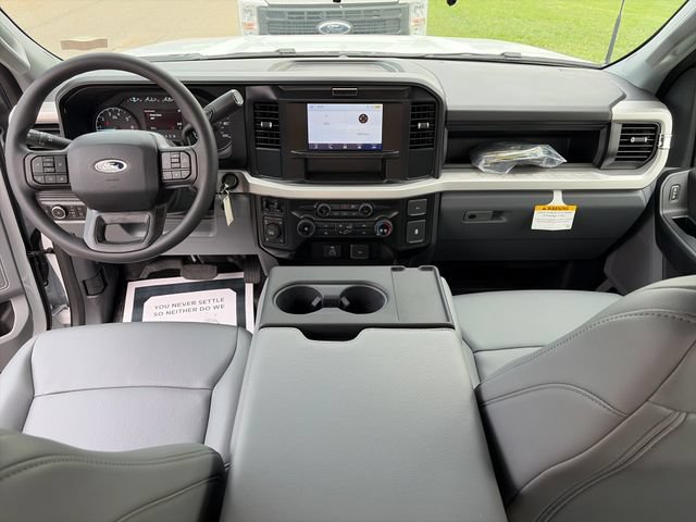 New 2026 Ford F250 XL w/ XL Chrome Package AWD/4WD image 10