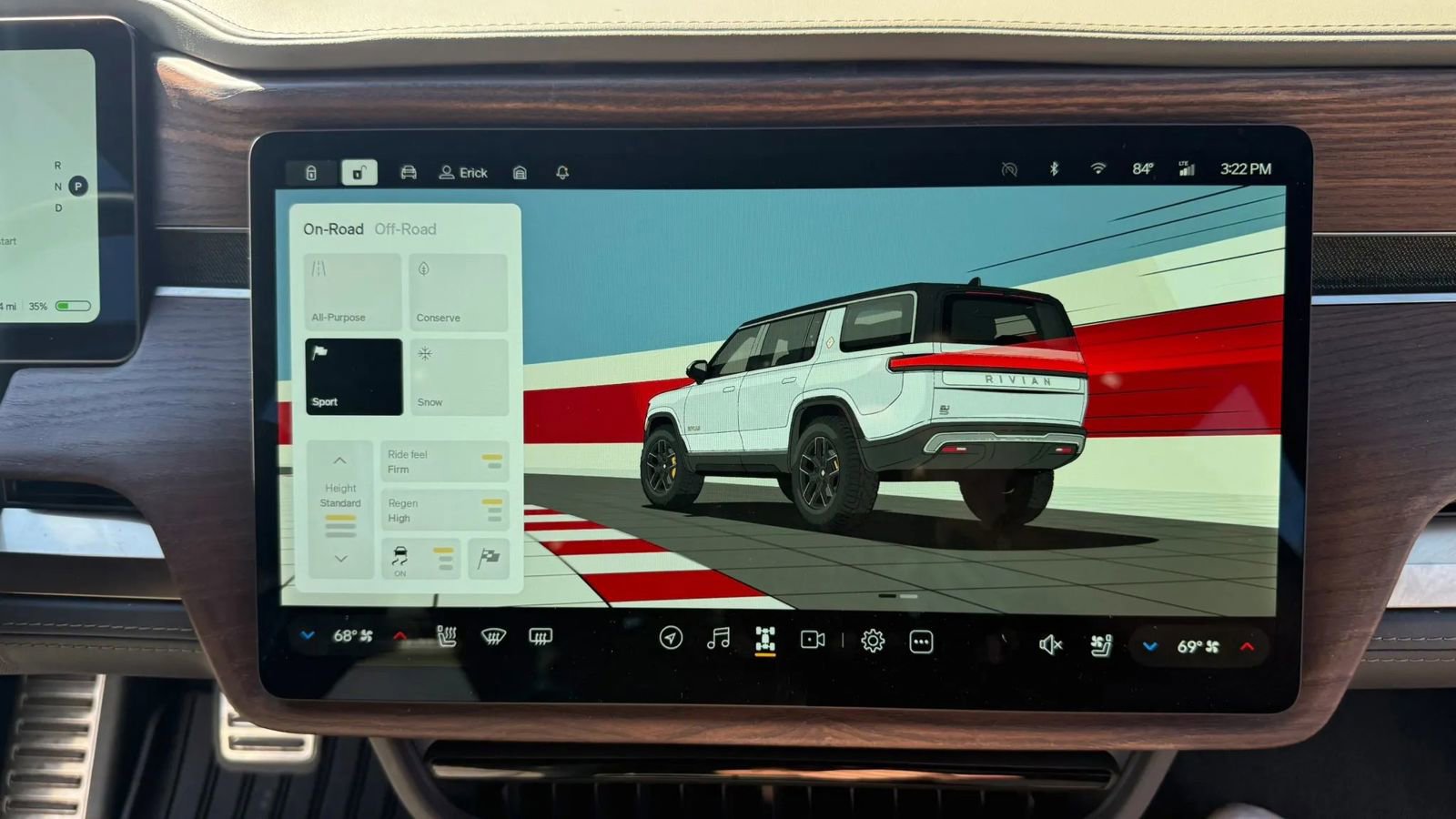 Used 2023 Rivian R1S Launch Edition AWD/4WD image 19