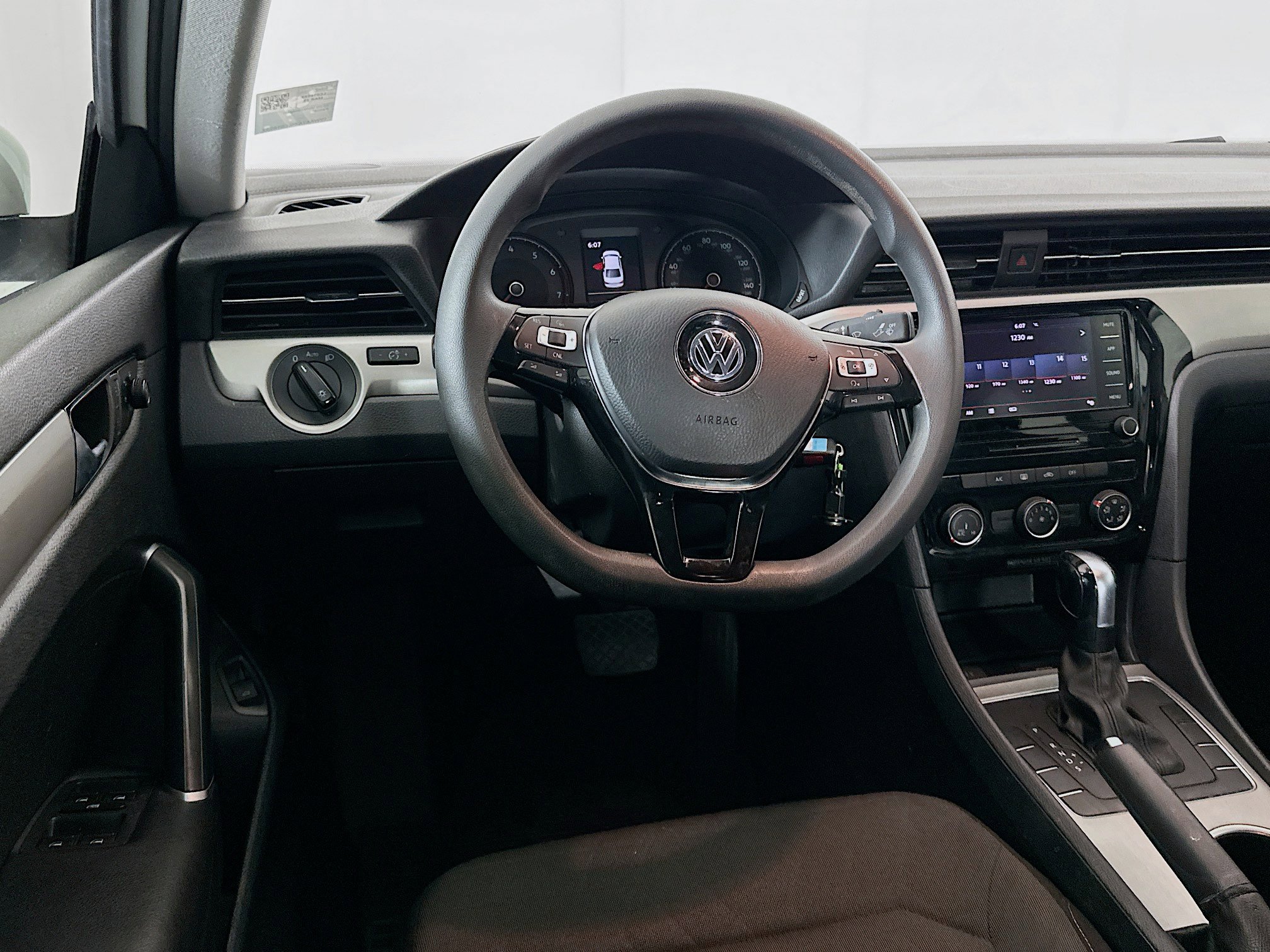 Used 2020 Volkswagen Passat 2.0T S image 18