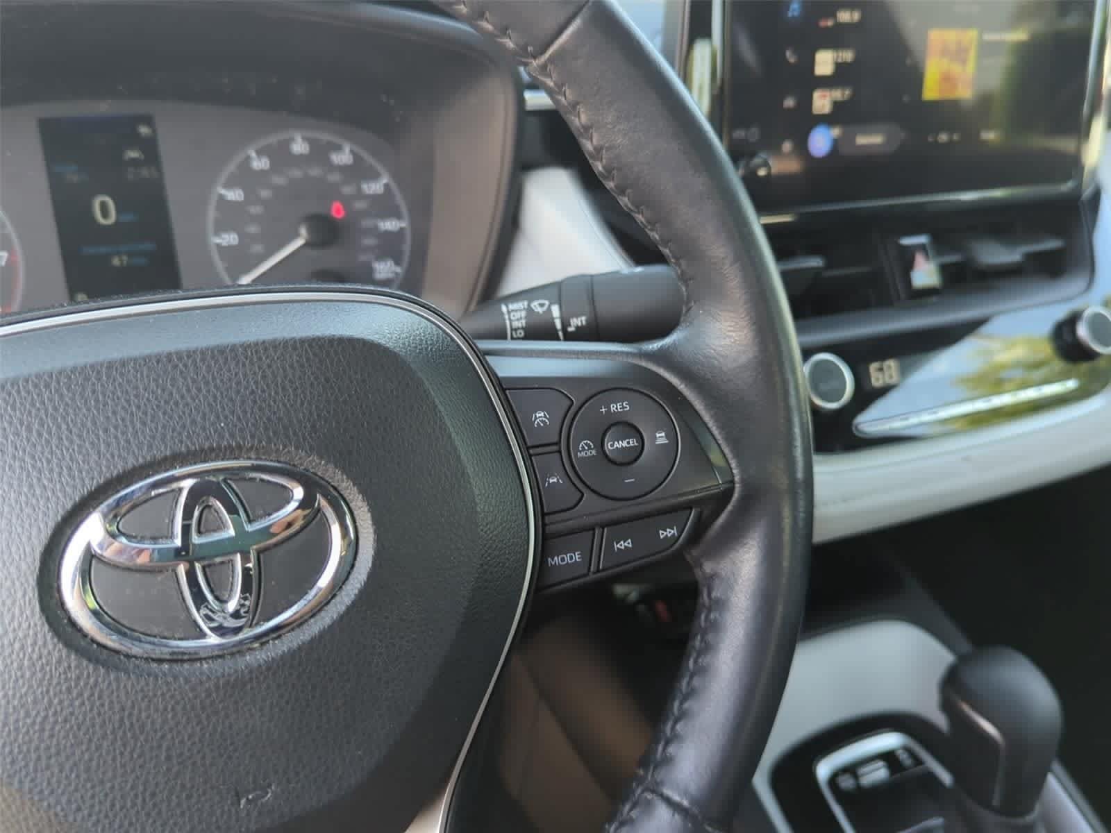 Used 2024 Toyota Corolla SE FWD image 18