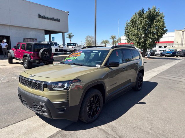New 2026 Jeep Cherokee Laredo AWD/4WD image 1