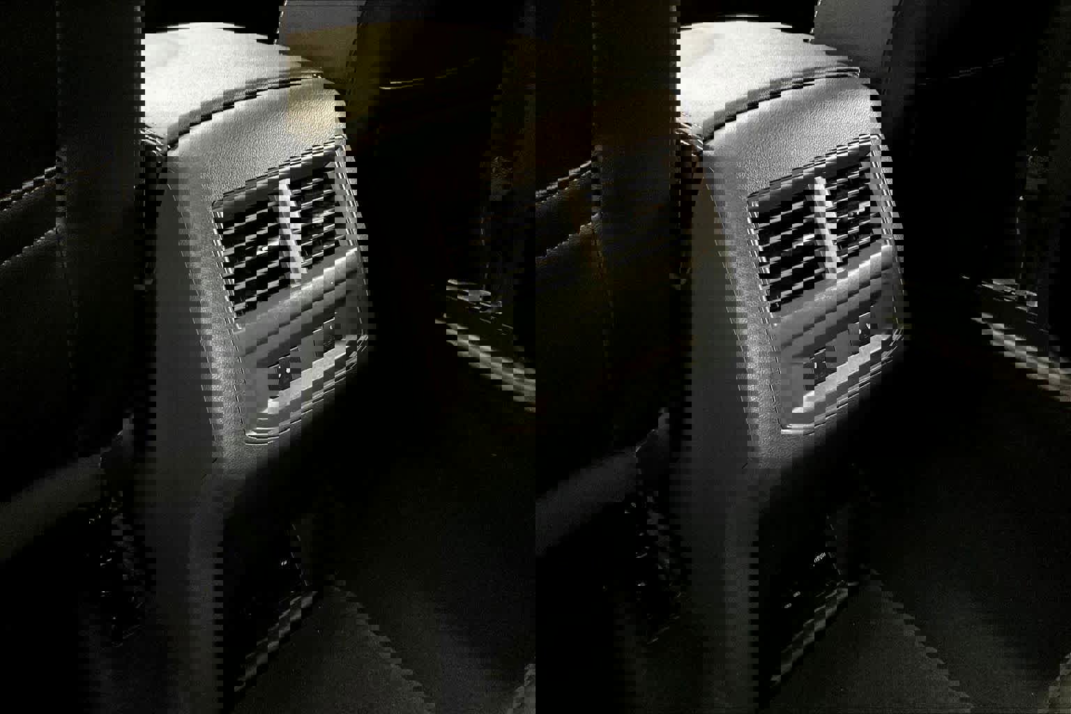 Used 2021 Volkswagen Atlas Cross Sport SEL Premium image 38