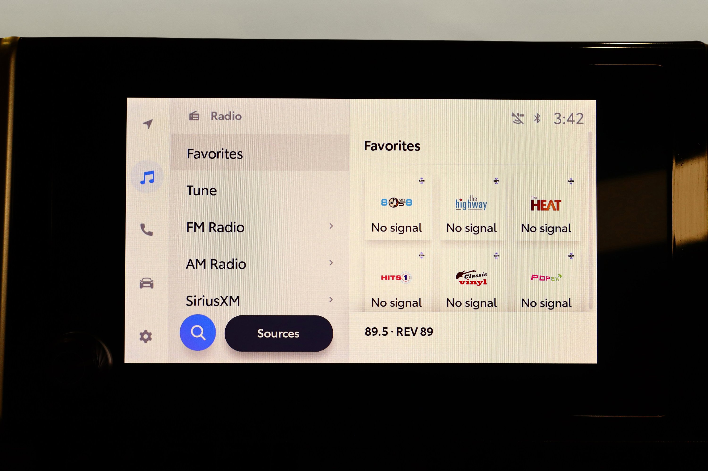 Used 2024 Toyota RAV4 LE image 30