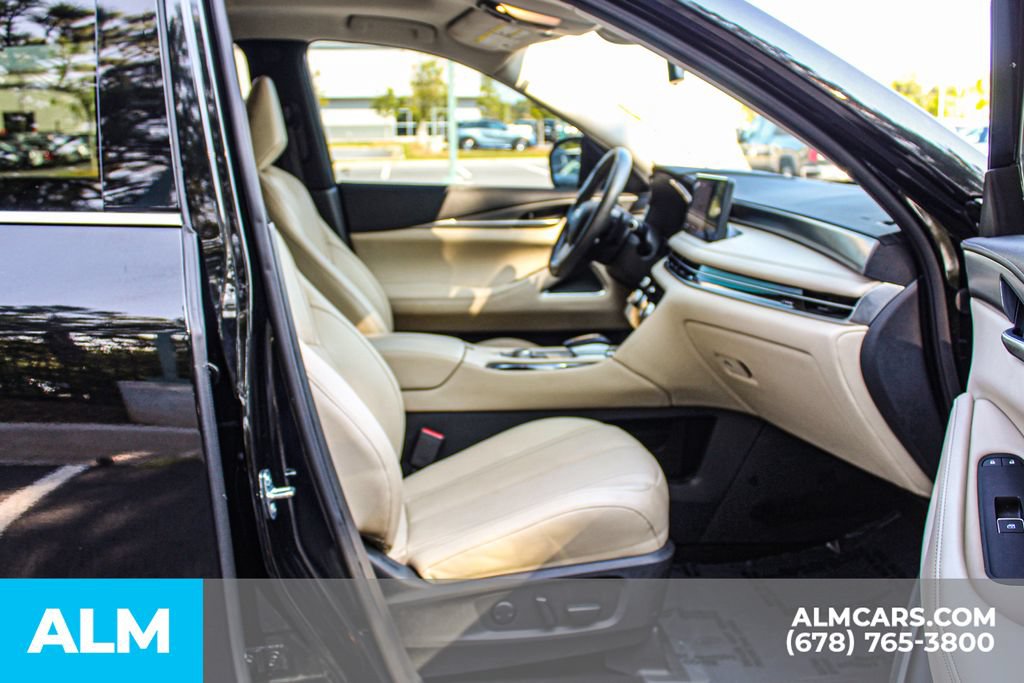 Used 2023 INFINITI QX60 Luxe w/ Performance Audio Package FWD image 16