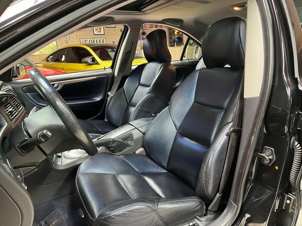Used 2004 Volvo S60 R AWD/4WD image 25