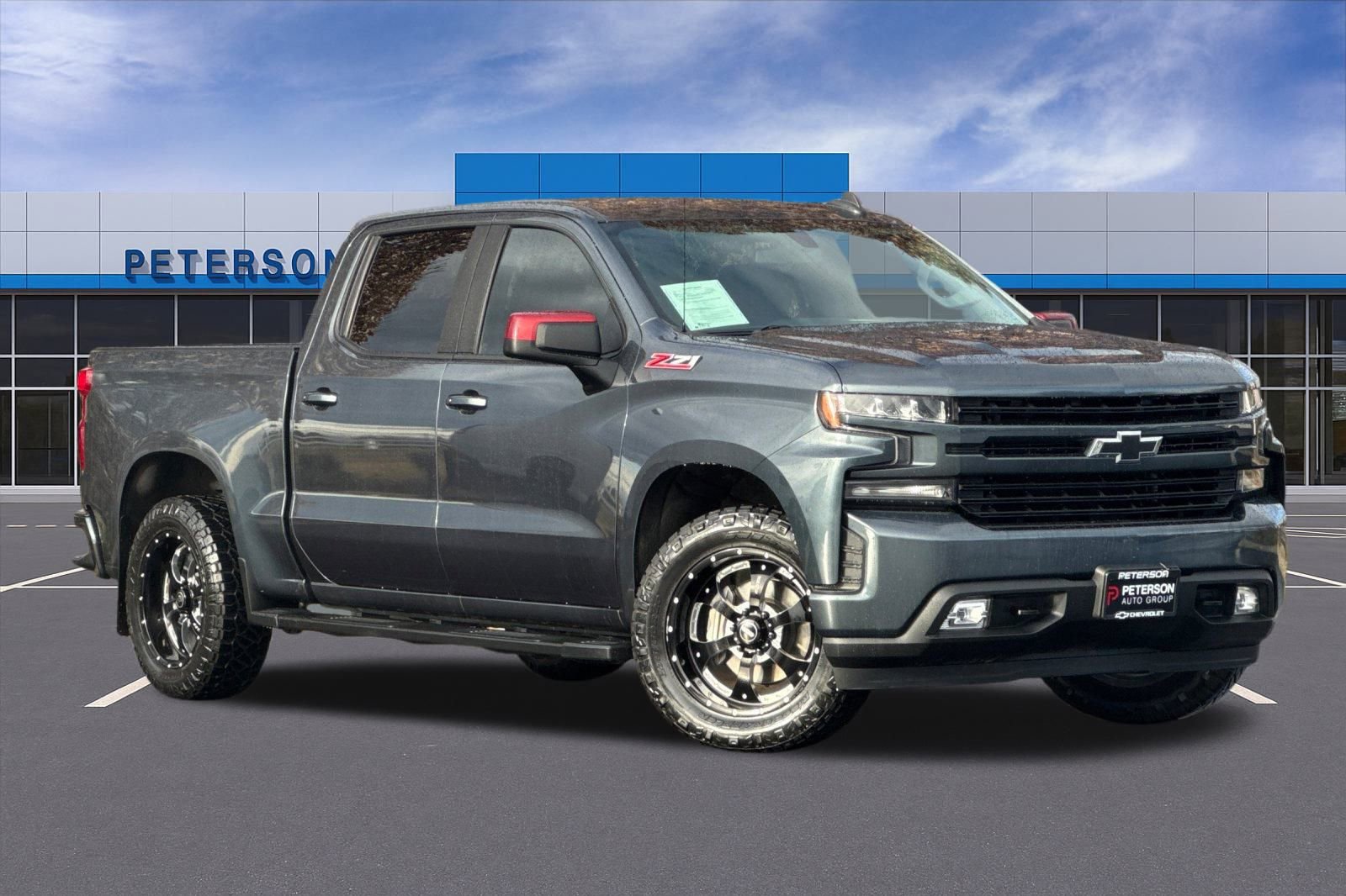 Used 2019 Chevrolet Silverado 1500 RST image 2