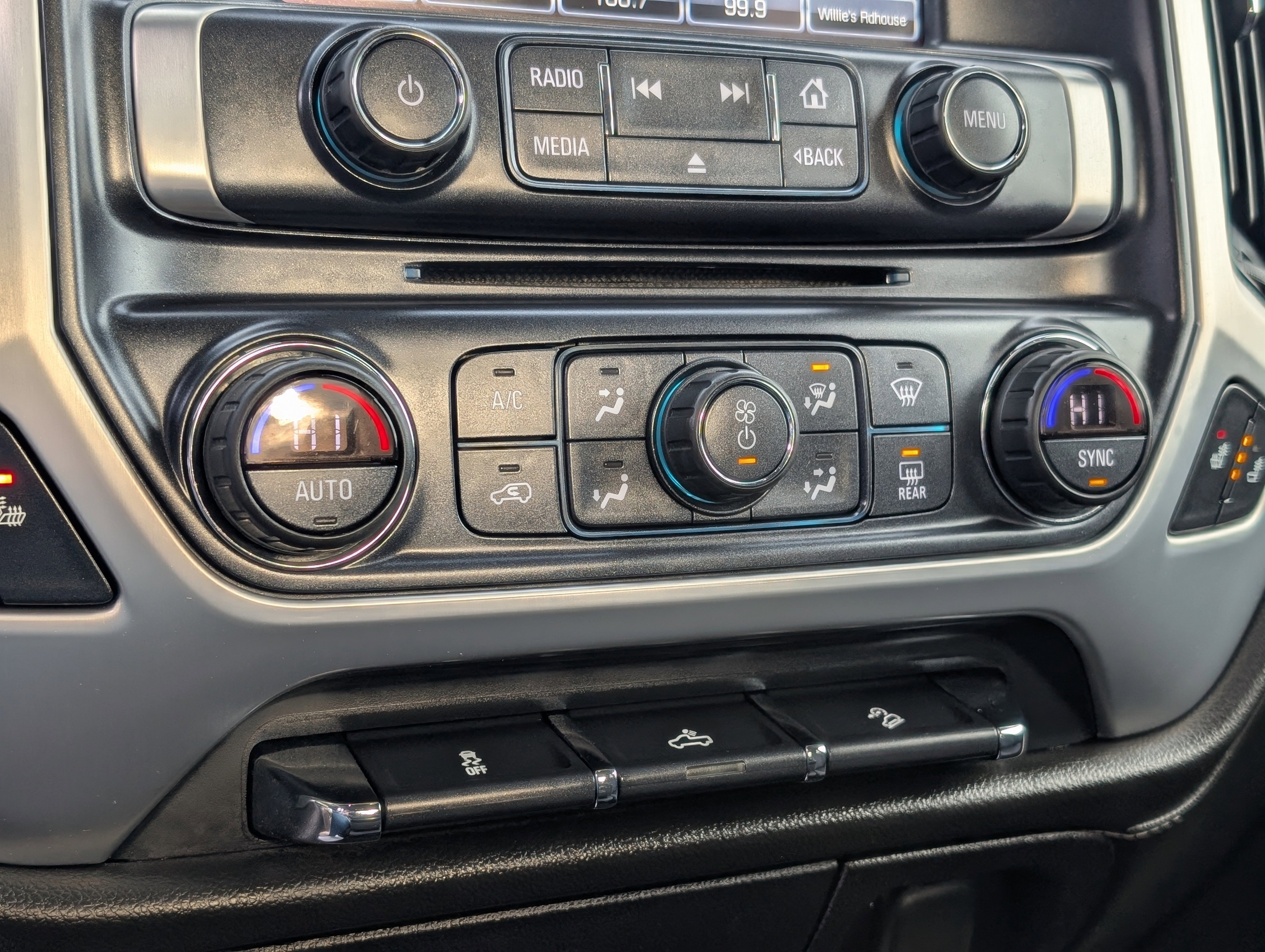 Used 2018 GMC Sierra 1500 SLE w/ SLE Value Package image 20