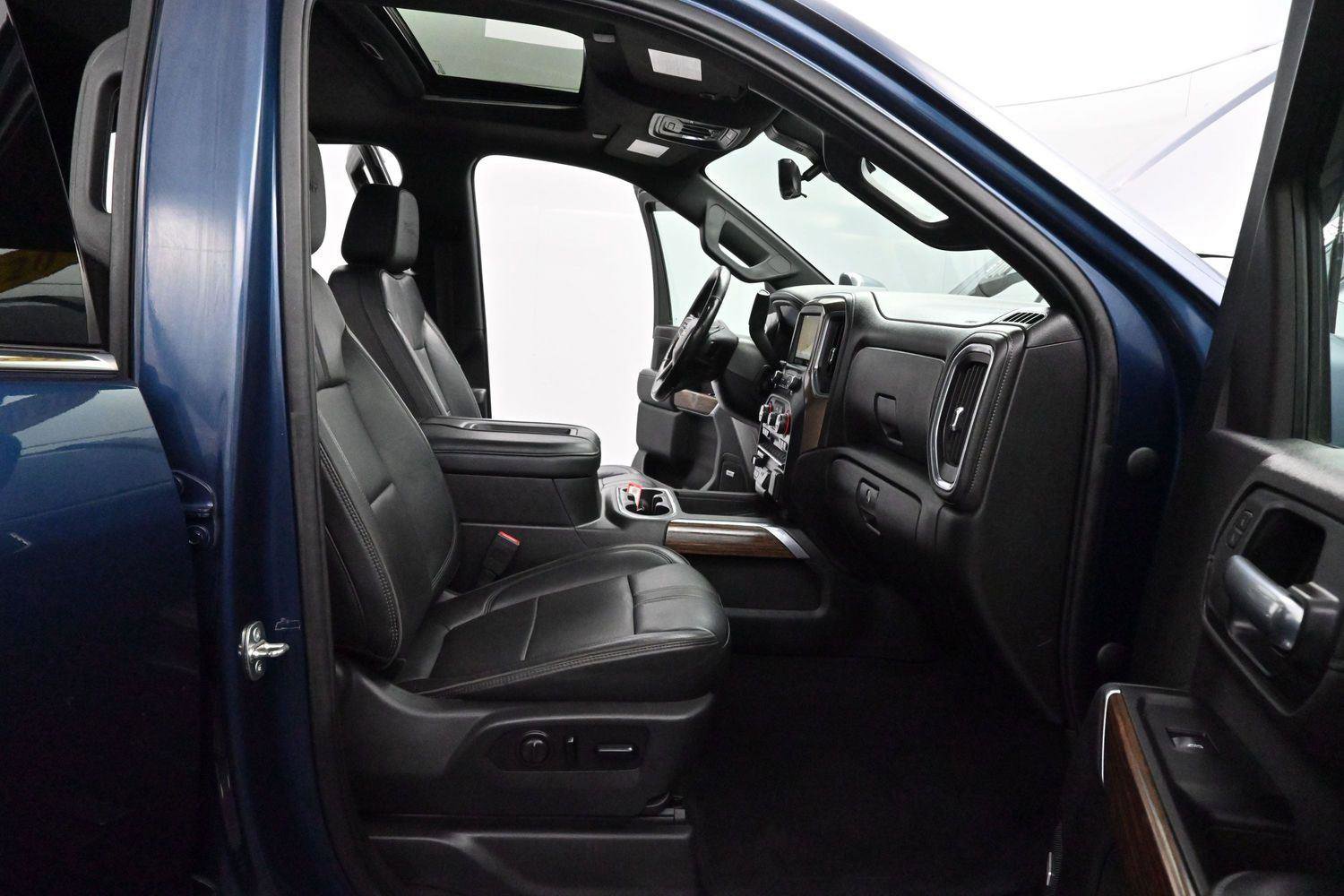 Used 2020 Chevrolet Silverado 3500 High Country AWD/4WD image 31