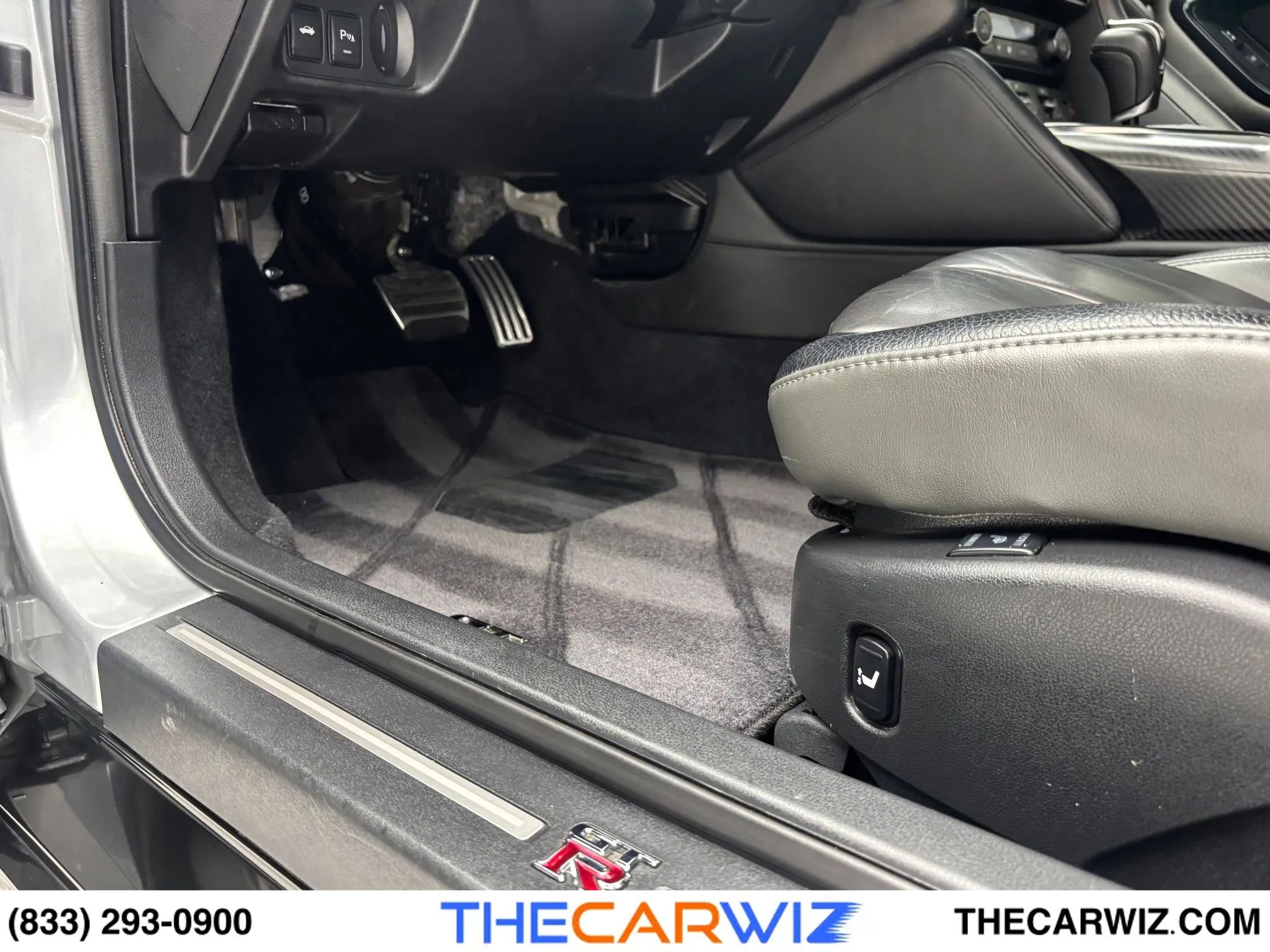 Used 2023 Nissan GT-R Premium w/ Premium Interior Package image 61