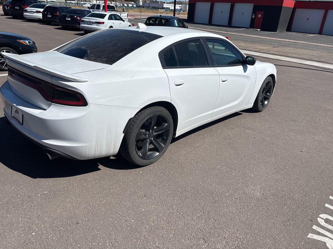 Used 2015 Dodge Charger R/T image 7