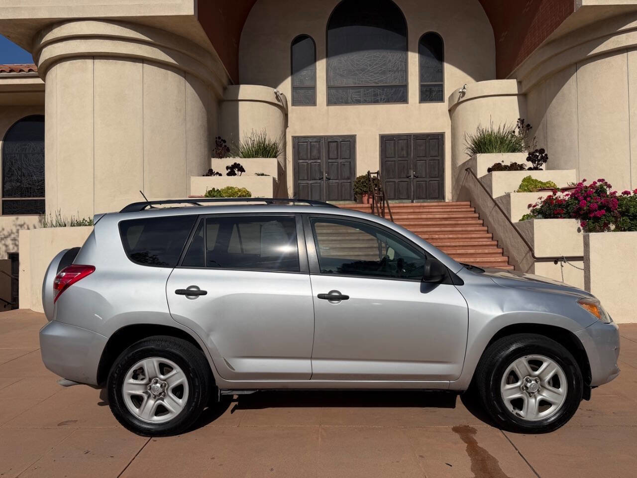 Used 2011 Toyota RAV4 2WD w/ Base L4 Extra Value Pkg image 7