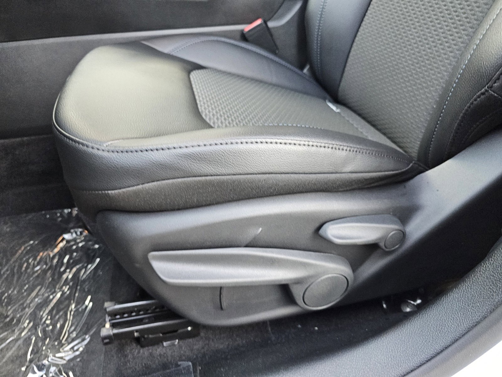 New 2026 Jeep Compass Latitude image 21