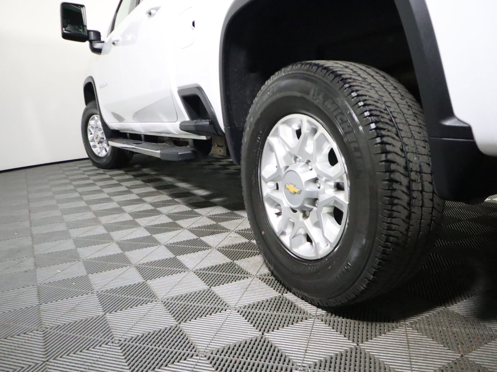 Used 2023 Chevrolet Silverado 2500 LT w/ Convenience Package image 27