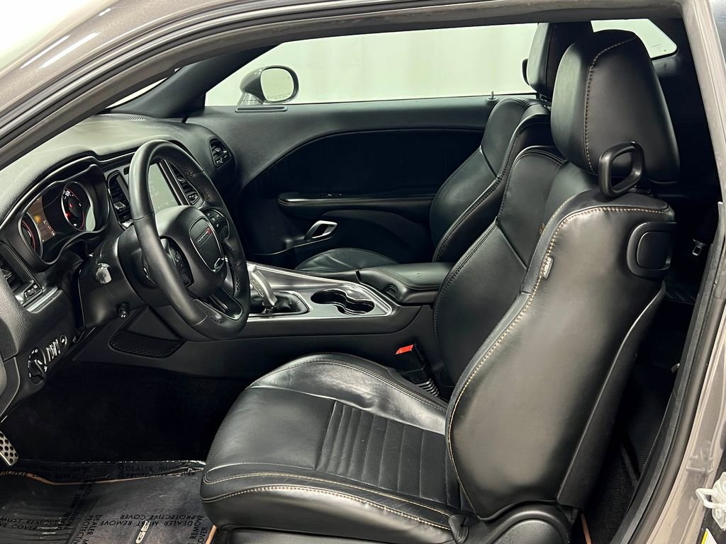 Used 2016 Dodge Challenger R/T Scat Pack RWD image 13