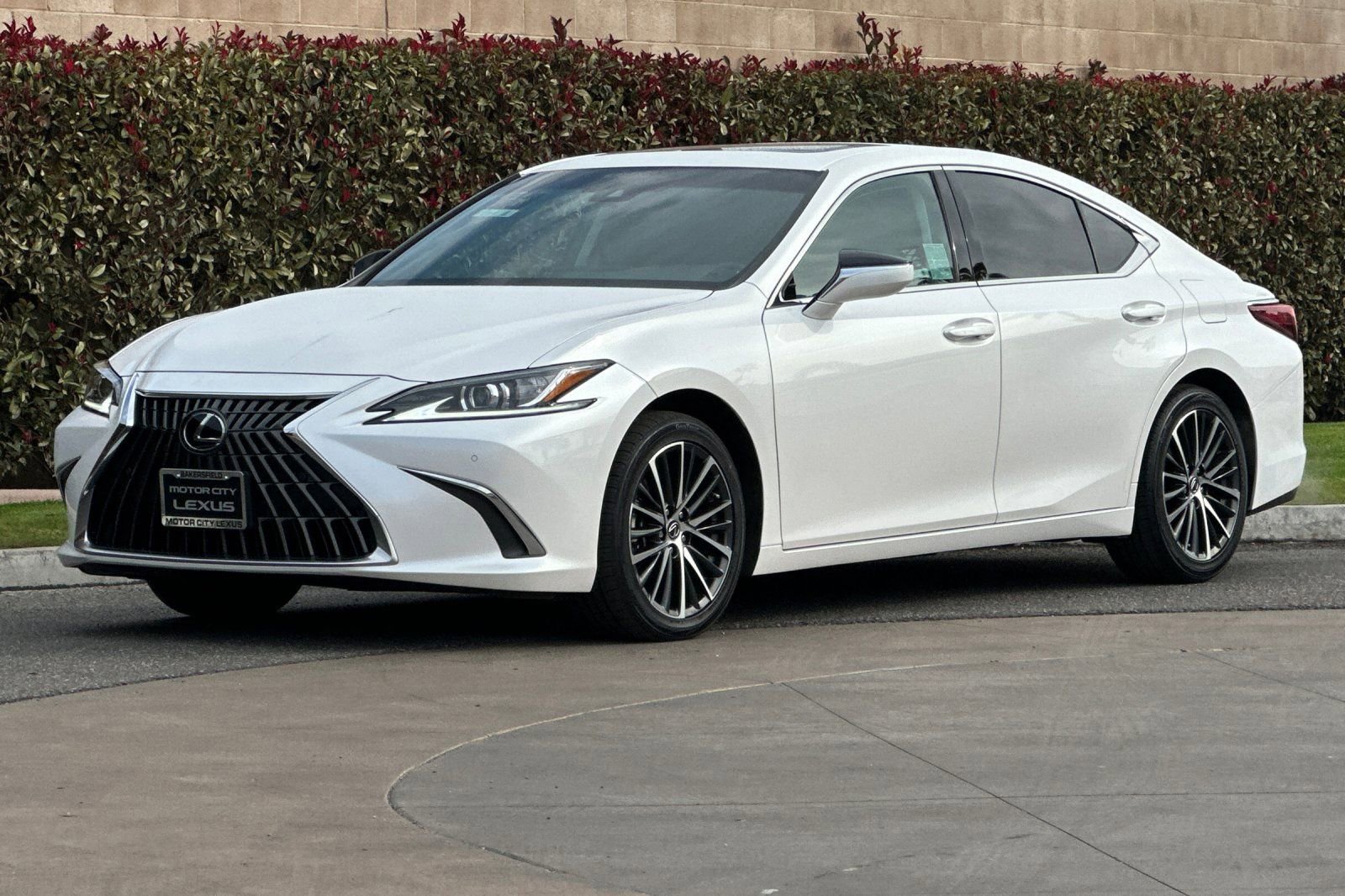 Certified 2024 Lexus ES 350 w/ Premium Package image 8