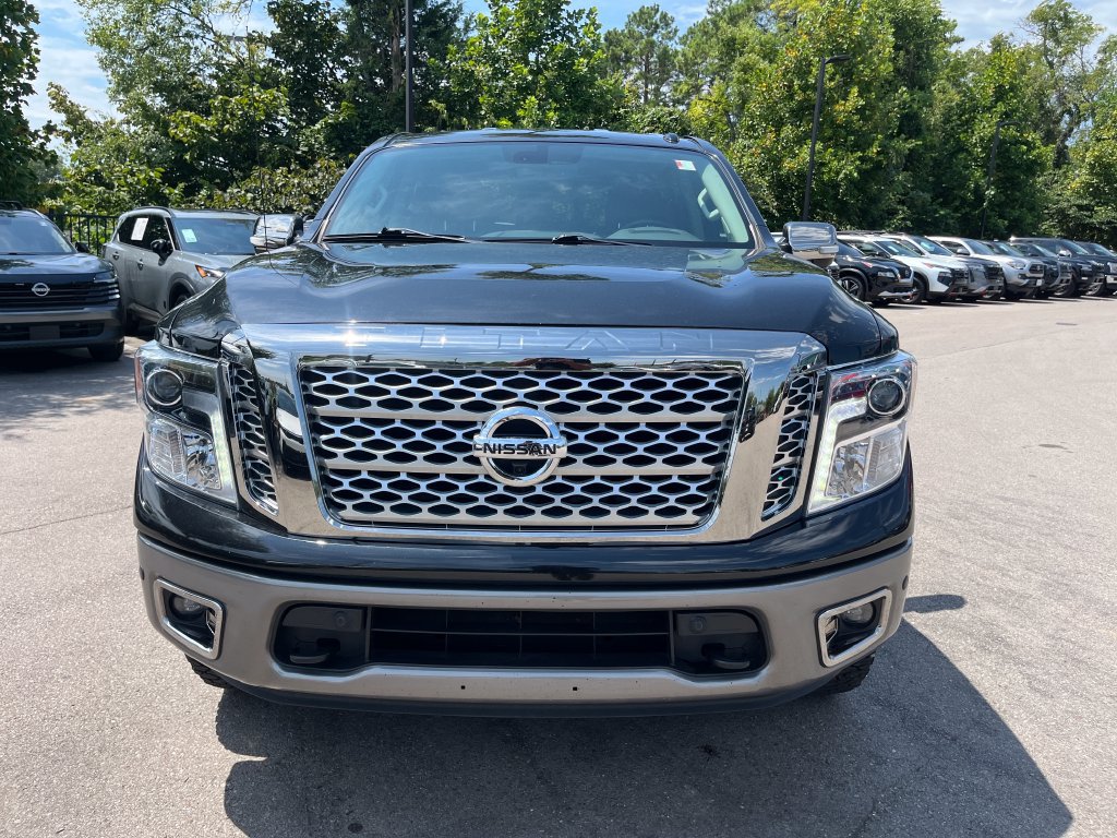 Used 2019 Nissan Titan Platinum Reserve AWD/4WD image 36
