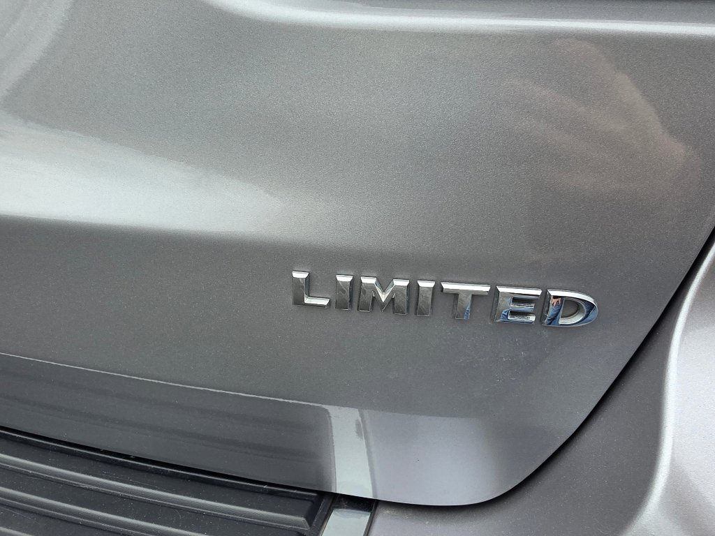 Used 2020 Jeep Grand Cherokee Limited w/ Luxury Group II image 8