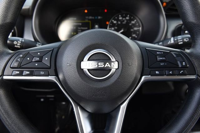 Used 2024 Nissan Kicks SV image 16