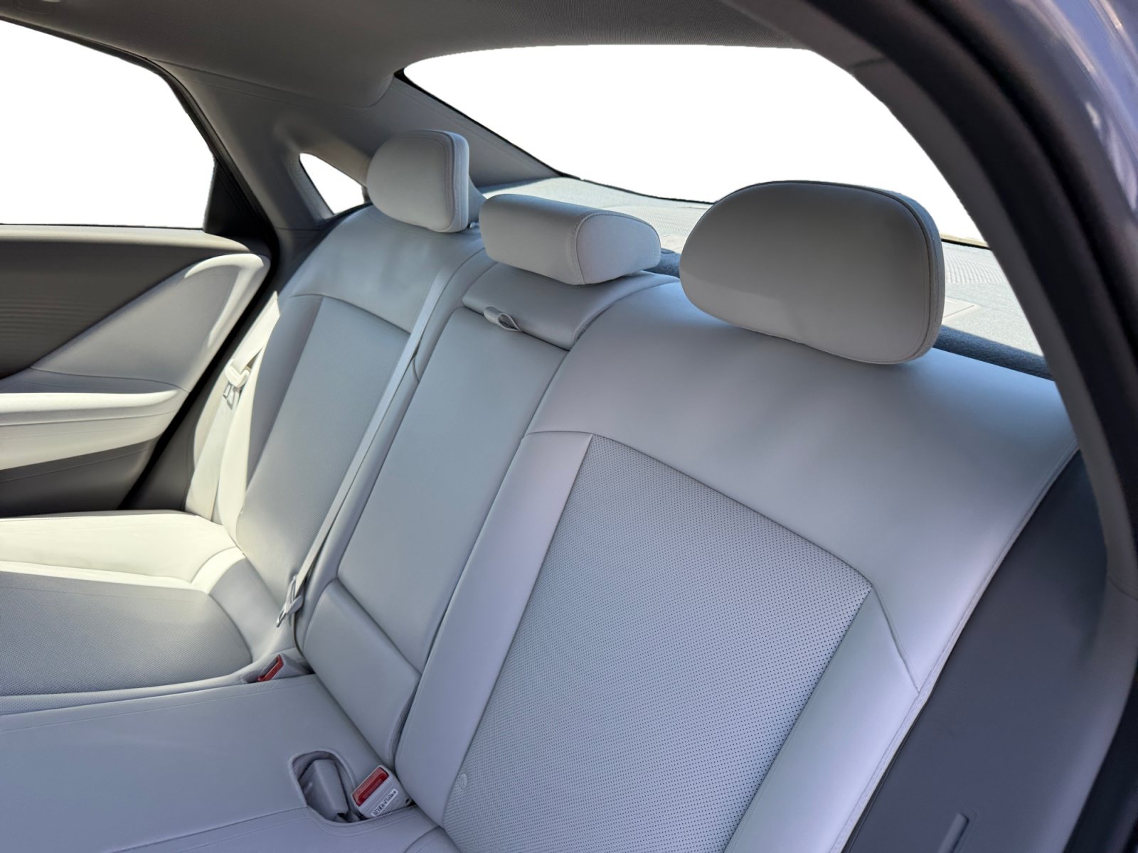 Certified 2023 Hyundai Ioniq 6 Limited w/ Cargo Package RWD image 16