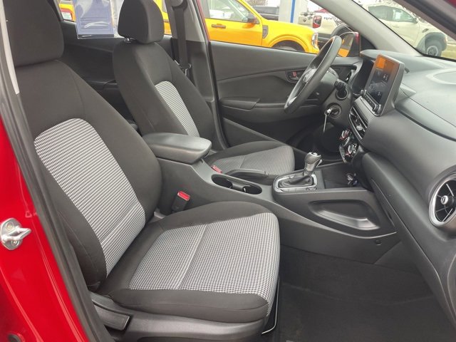 Used 2022 Hyundai Kona SE image 15