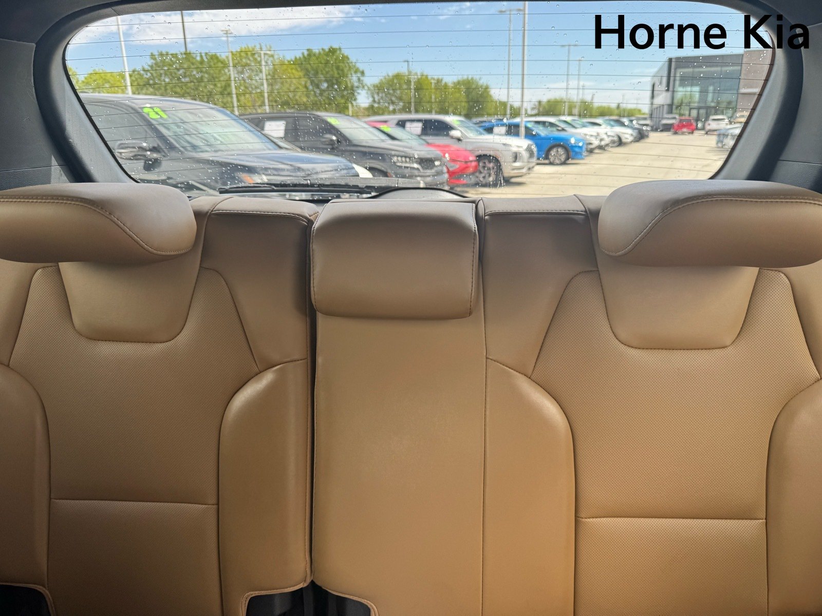 Certified 2022 Kia Telluride SX w/ Towing Package FWD image 14