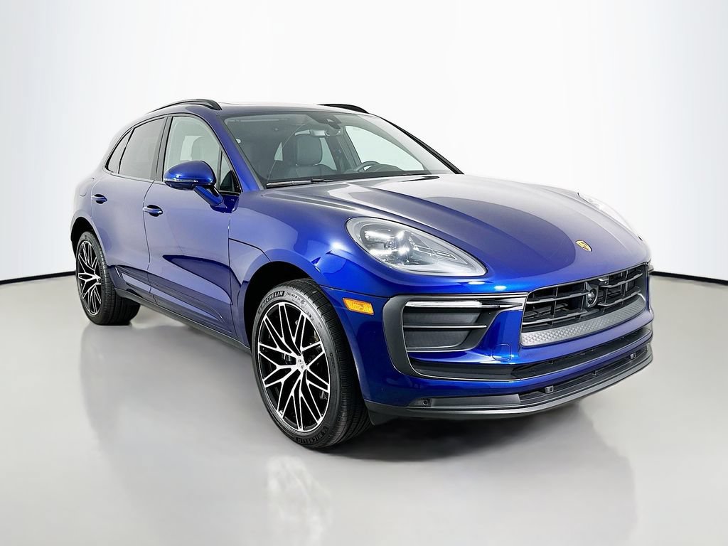 New 2025 Porsche Macan AWD/4WD image 7