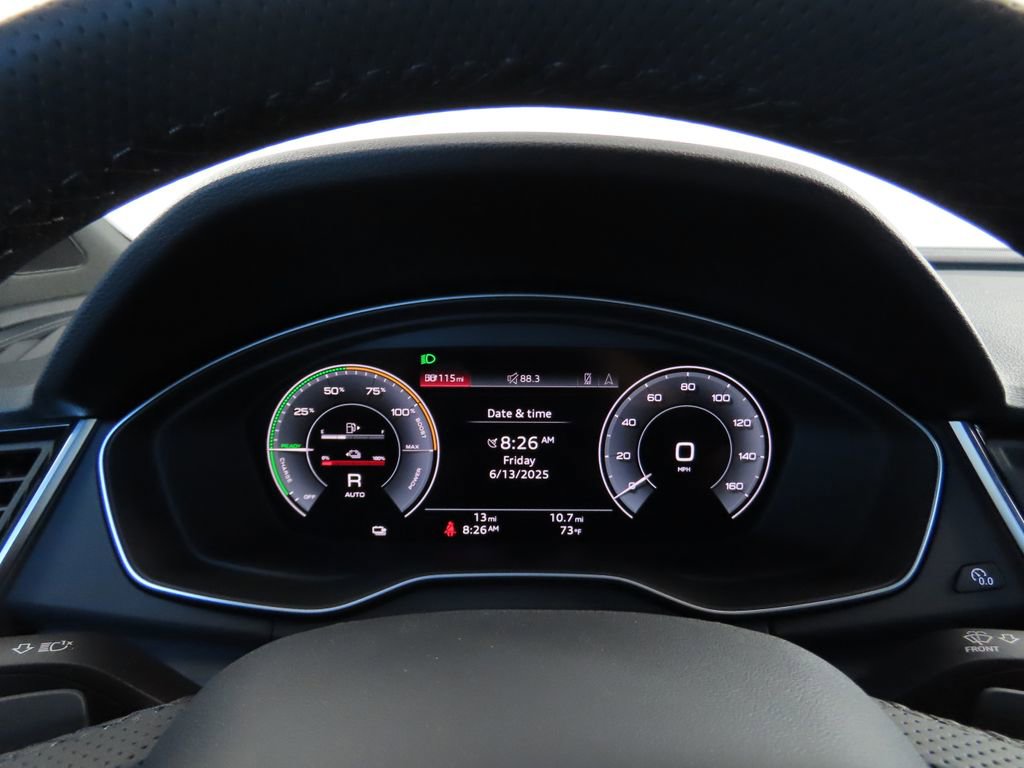Used 2025 Audi Q5 e Premium Plus w/ Premium Plus Package image 33
