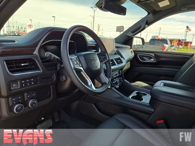 Used 2023 Chevrolet Tahoe Z71 w/ Luxury Package AWD/4WD image 24