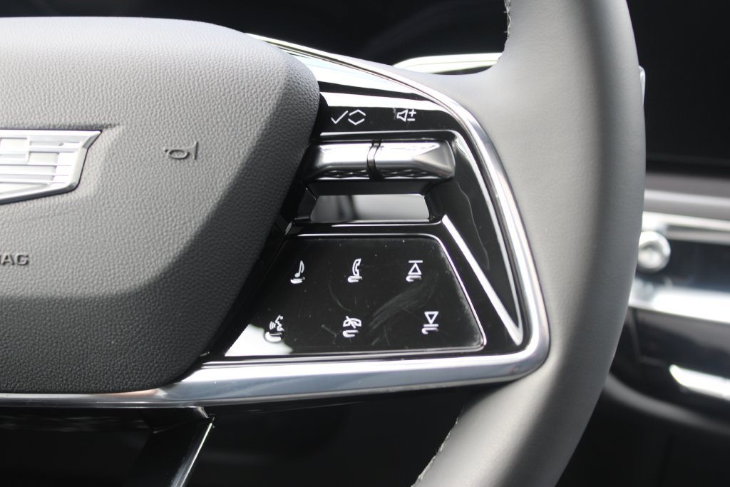 Used 2024 Cadillac Lyriq Tech w/ Driver Assist Package AWD/4WD image 19
