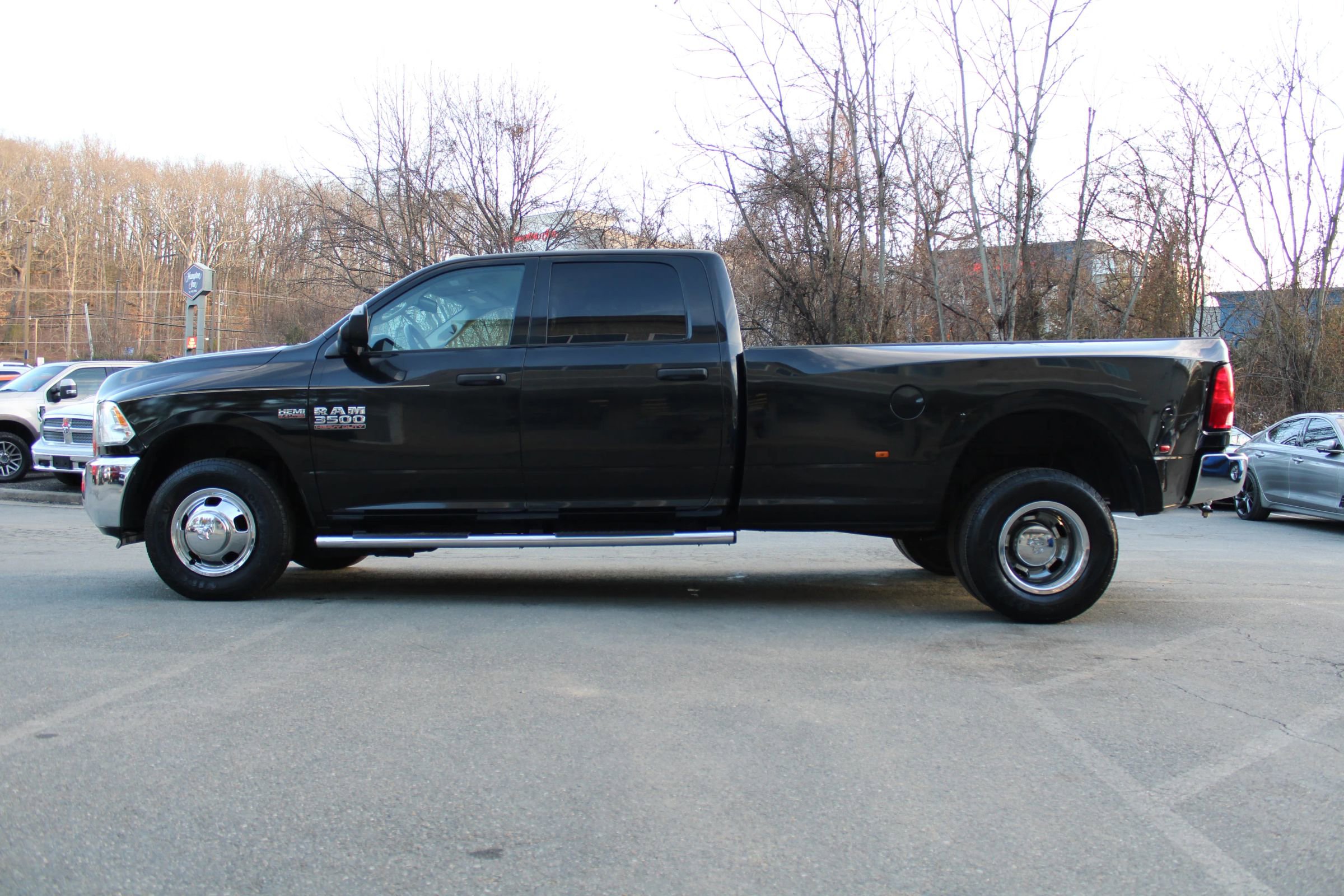 Used 2016 RAM 3500 Tradesman w/ Chrome Appearance Group image 22