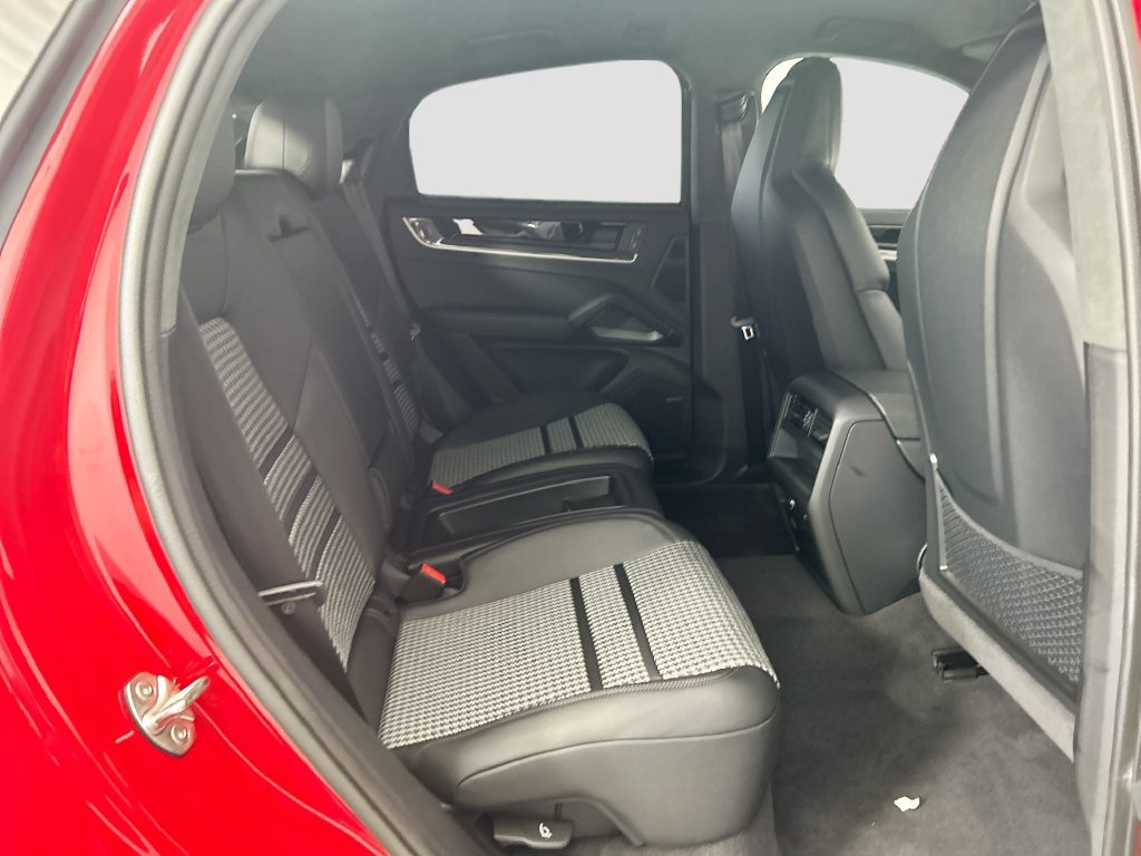 New 2026 Porsche Cayenne S AWD/4WD image 22