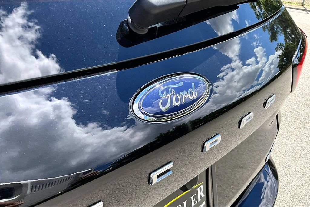 Used 2024 Ford Escape ST-Line w/ Tech Pack #1 AWD/4WD image 31