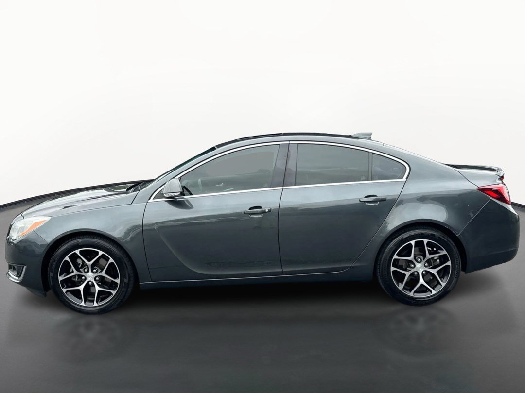 Used 2017 Buick Regal Sport Touring FWD image 6