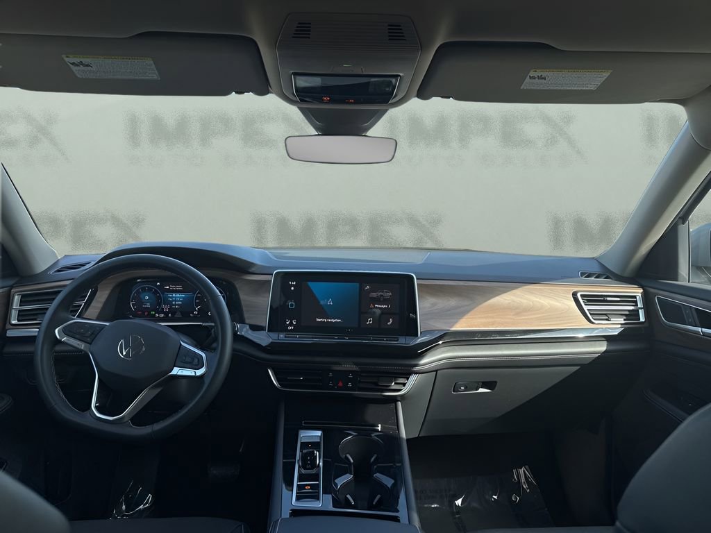 Used 2025 Volkswagen Atlas SE FWD image 12