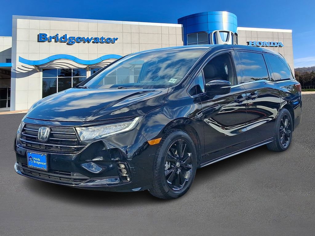 Used 2023 Honda Odyssey Sport image 3