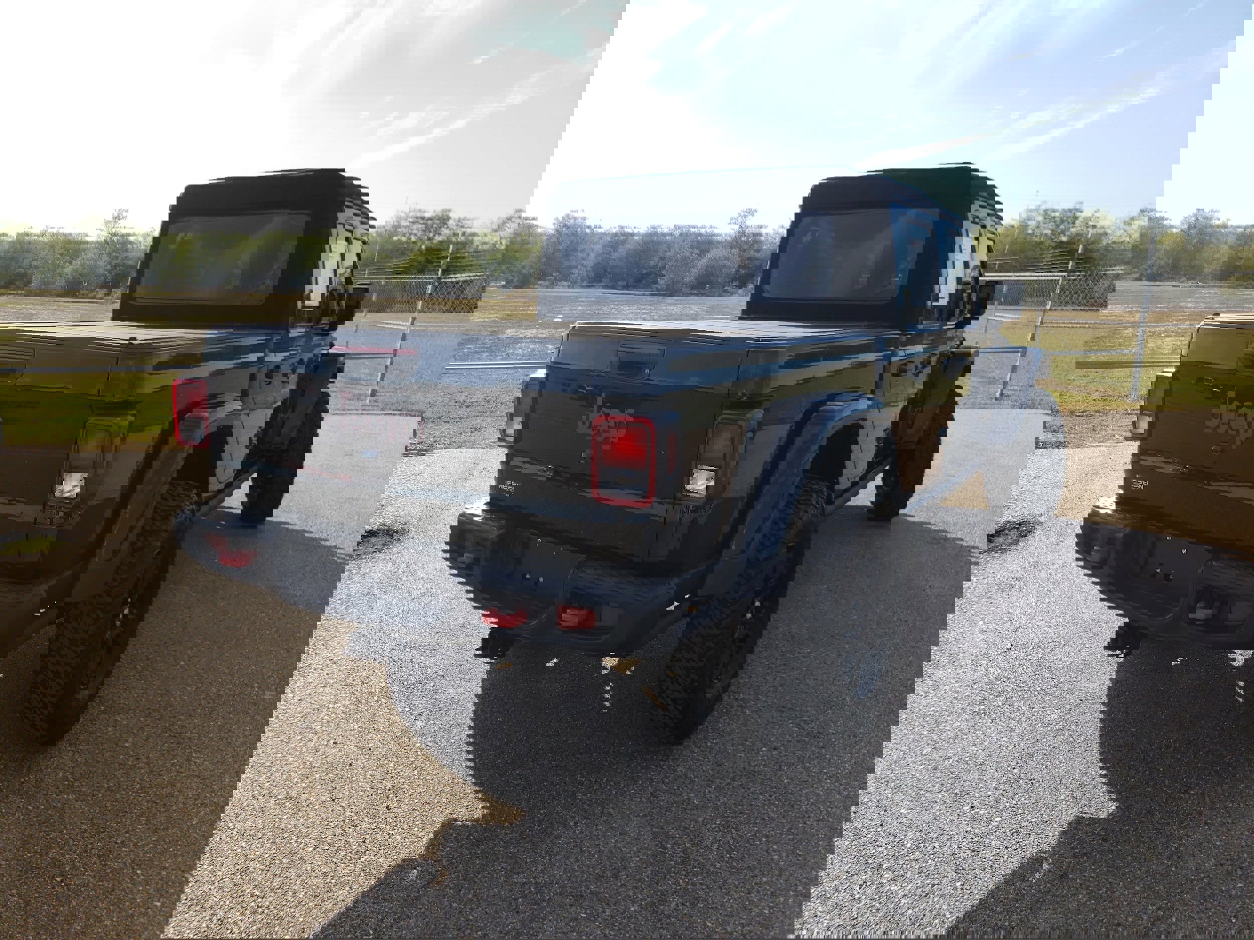 Used 2023 Jeep Gladiator Rubicon w/ Trailer Tow Package image 7