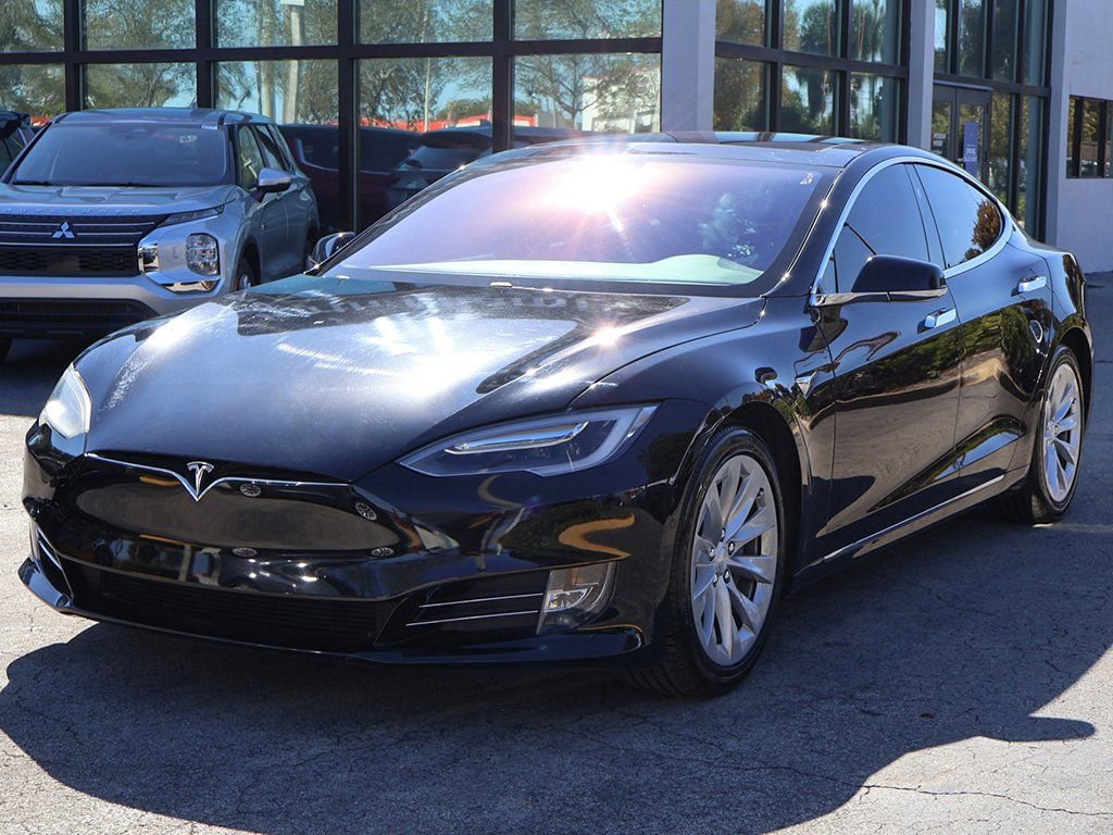 Used 2017 Tesla Model S 100D AWD/4WD image 8