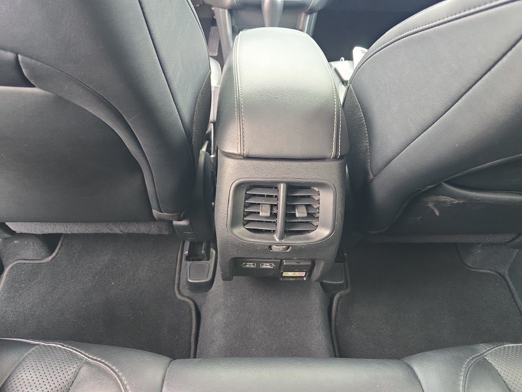 Used 2023 Jeep Cherokee Altitude Lux AWD/4WD image 25