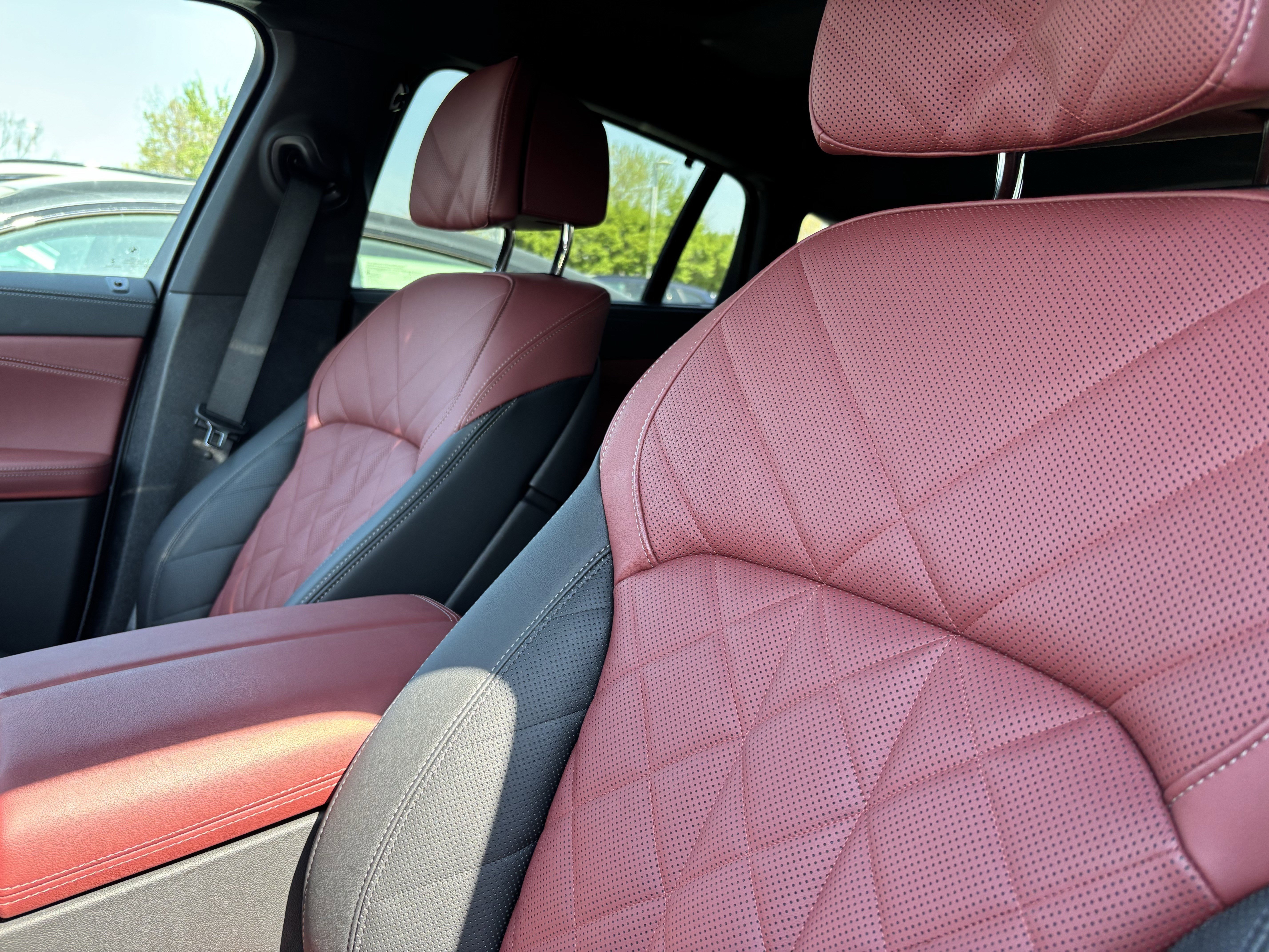 Used 2026 BMW X6 M60i image 16