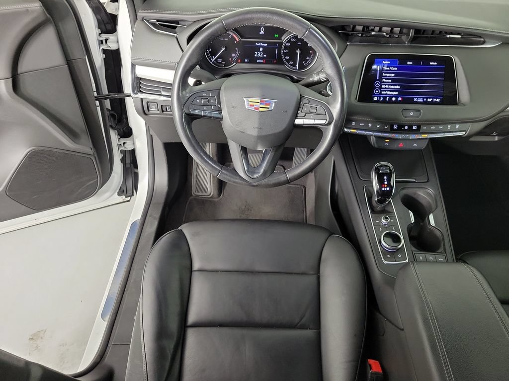 Used 2023 Cadillac XT4 Premium Luxury FWD image 16