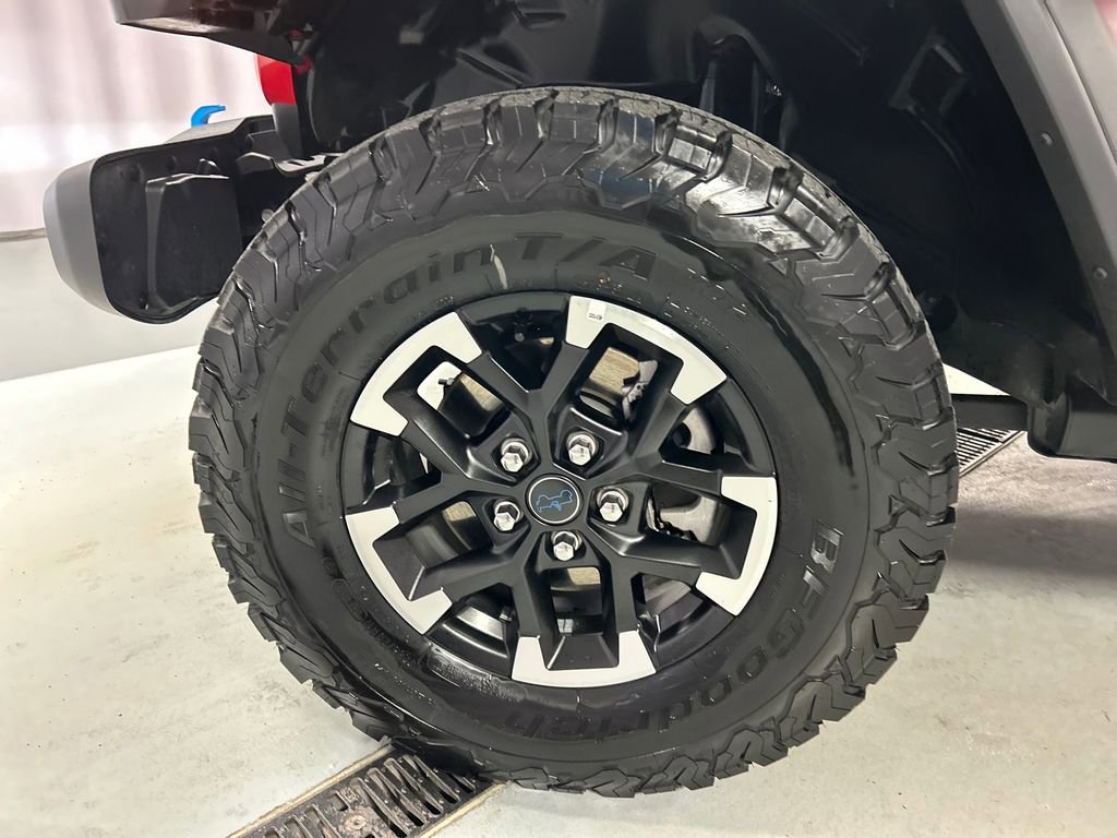 Used 2025 Jeep Wrangler Unlimited Rubicon 4xe w/ Safety Group AWD/4WD image 9