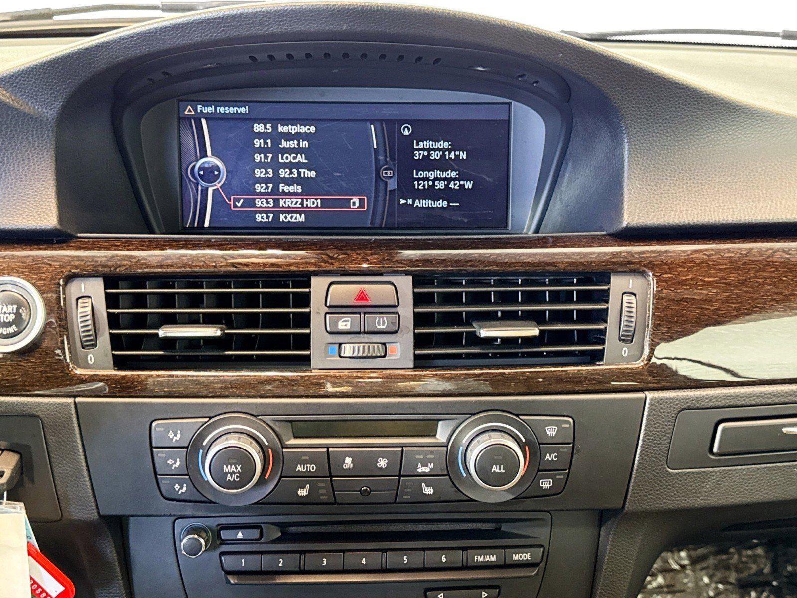 Used 2013 BMW M3 Convertible RWD image 16