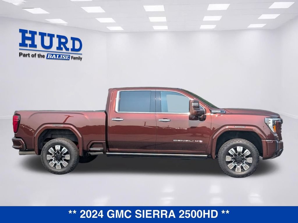 Used 2024 GMC Sierra 2500 Denali Ultimate AWD/4WD image 2