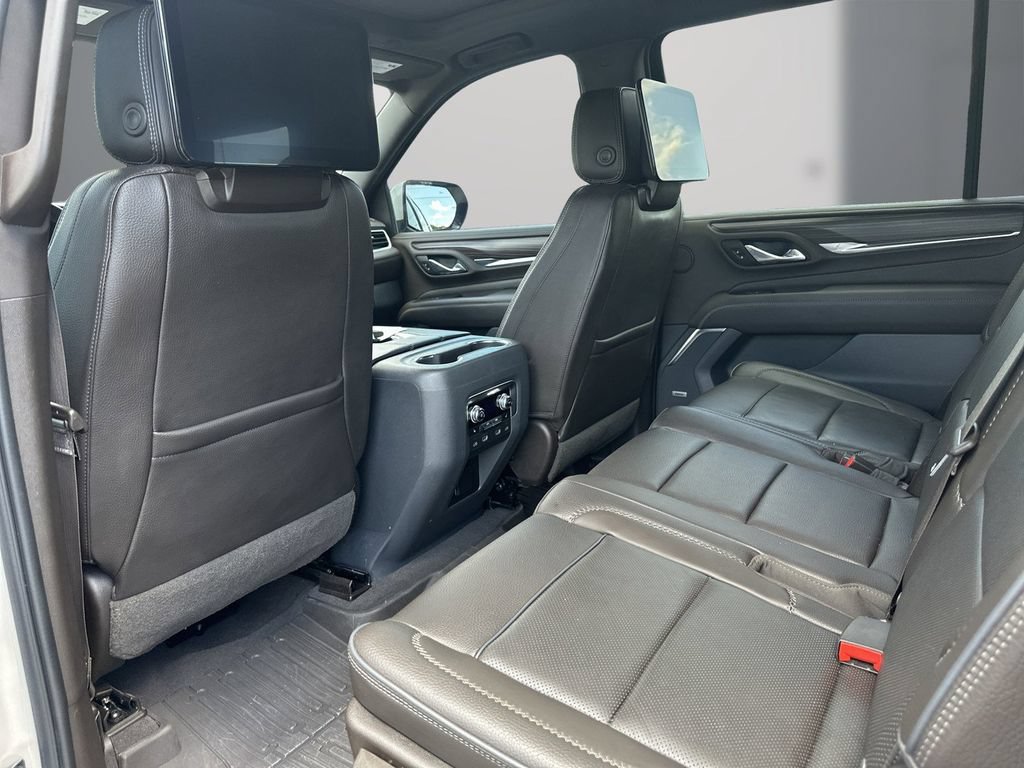 Used 2021 GMC Yukon XL Denali w/ Denali Ultimate Package RWD image 18