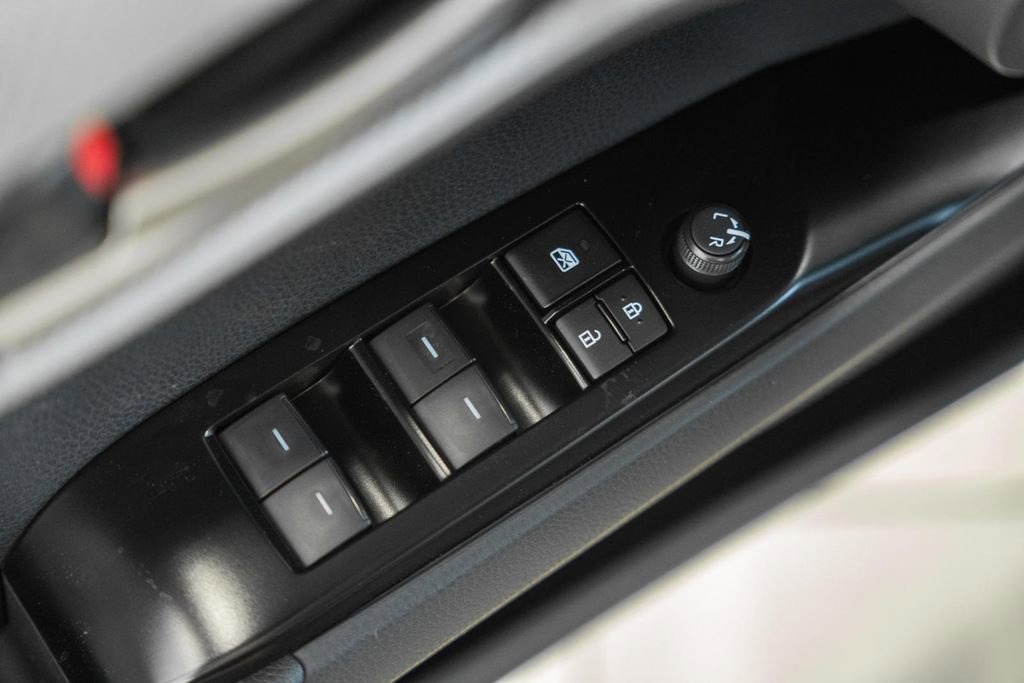 New 2026 Toyota Camry SE FWD image 39